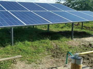 10 Sätze 2,2-kW-Solarpumpensystem in Kolumbien
